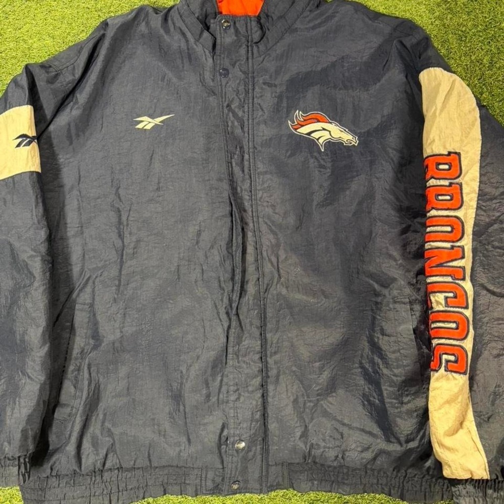 Reebok‎ black Denver Broncos windbreaker jacket #NFL #windbreaker